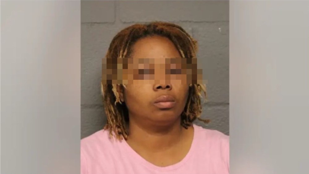 WOMAN TRYS TO SMUGGLE DRUG SOAKED PAPER INTO ILLINOIS COOK COUNTY JAIL