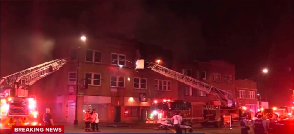 3 DEAD, 3 INJURED AFTER APARTMENT FIRE ERIPTS ON CHICAGO’S WEST SIDE